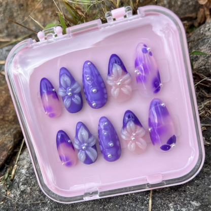 Set of purple and clear press-on nails. Size xs, lenght medium/long